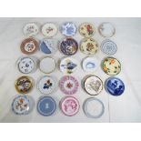 24 Franklin Mint miniature Plates of the