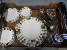 Lot to include a quantity of Midwinter tableware, small pewter tankards,