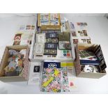 Philately - a box of predominantly UK loose stamps to include mint and franked examples,