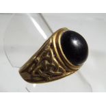 A gentleman's hallmarked 9ct gold Celtic ring, size S, approx weight 7.