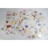 Philately - a quantity (130) of Queen Elizabeth II pictorial decimal booklets in clean condition