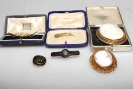 Jewellery box, cameo, baby brooch,