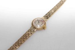 Record De Luxe 9 carat gold wristwatch, 22.