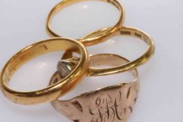 Two 22 carat gold bands, 18 carat gold ring and a 9 carat gold ring (4) Gross 13.
