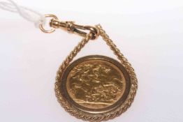 Half sovereign, 1982, in a rope-twist mount,