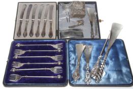 Cased set of silver sardine forks, silver handled tea knives,