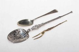 Edwardian silver ornate anointing spoon,