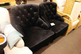 Pair modern armchairs on turned legs in dark blue buttoned fabric