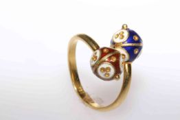 18 carat, yellow gold and enamel crossover ring,
