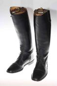 Pair of gents leather riding boot and trees