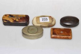 Five antique snuff boxes,