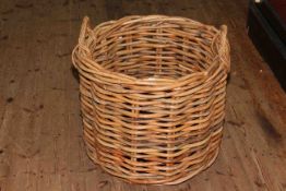 Circular cane log basket