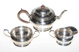 Silver three piece tea set with baluster sided bodies, London 1918,