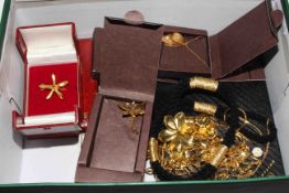 Collection of Singaporean gold plated necklaces and chains including Risis gold plated natural
