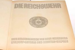 Die Reichswehr Military card album by Waldorf Astoria 1933