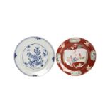 A CHINESE PORCELAIN "CHICKENS" PLATE,