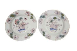 A PAIR OF DELFT OR TIN-GLAZED DISHES, POSSIBLY IRISH,