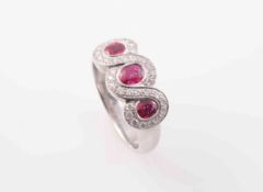 A BURMESE RUBY AND DIAMOND RING,