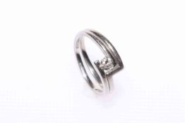 Pair of interlocking ladies rings,