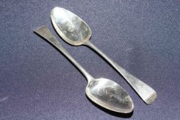 Pair George III silver Old English pattern tablespoons,