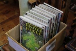 Box of approximately 116 comic books