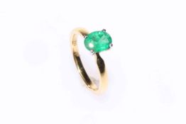 18 carat yellow gold and emerald ring