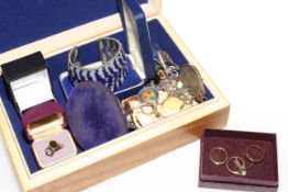 Box with jewellery including rings, hat pin,