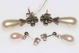 Pearl and simulated pearl earrings,