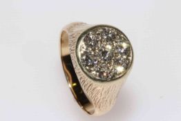 Gents 9 carat gold seven stone diamond ring, total approximately 1.
