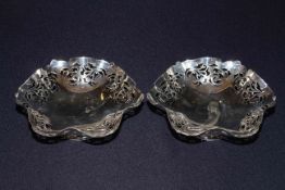 Pair silver bon bon tazza's, the wavy bodies with pierced decoration, Birmingham 1934,