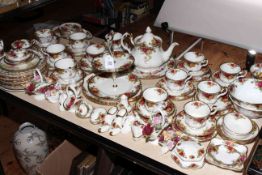 Large quantity of Royal Albert Old Country Roses teaware and ornaments