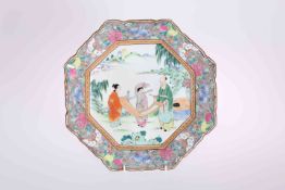 A JAPANESE POLYCHROME OCTAGONAL SHAPED DISH, early 20th Century,