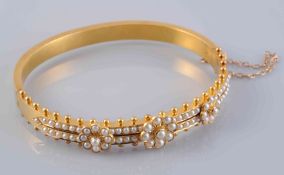 A MID VICTORIAN SEED PEARL SET BANGLE,