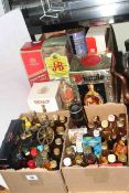 Collection of bottles of whisky, miniatures,