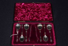 Cased set of Victorian silver apostle teaspoons and tongs,