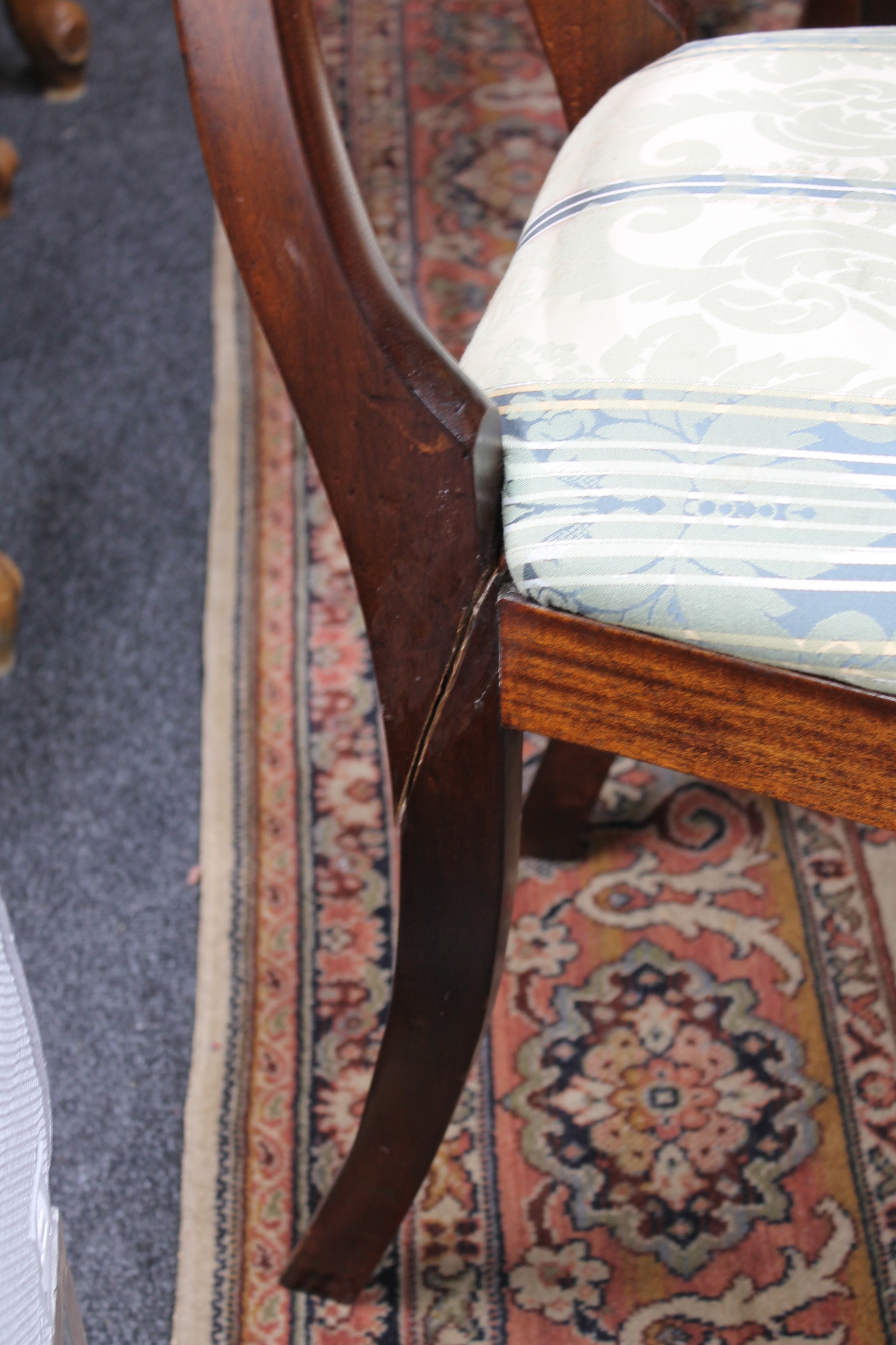 A Victorian mahogany wind-out dining table with three leaves and eight chairs CONDITION - Image 8 of 9