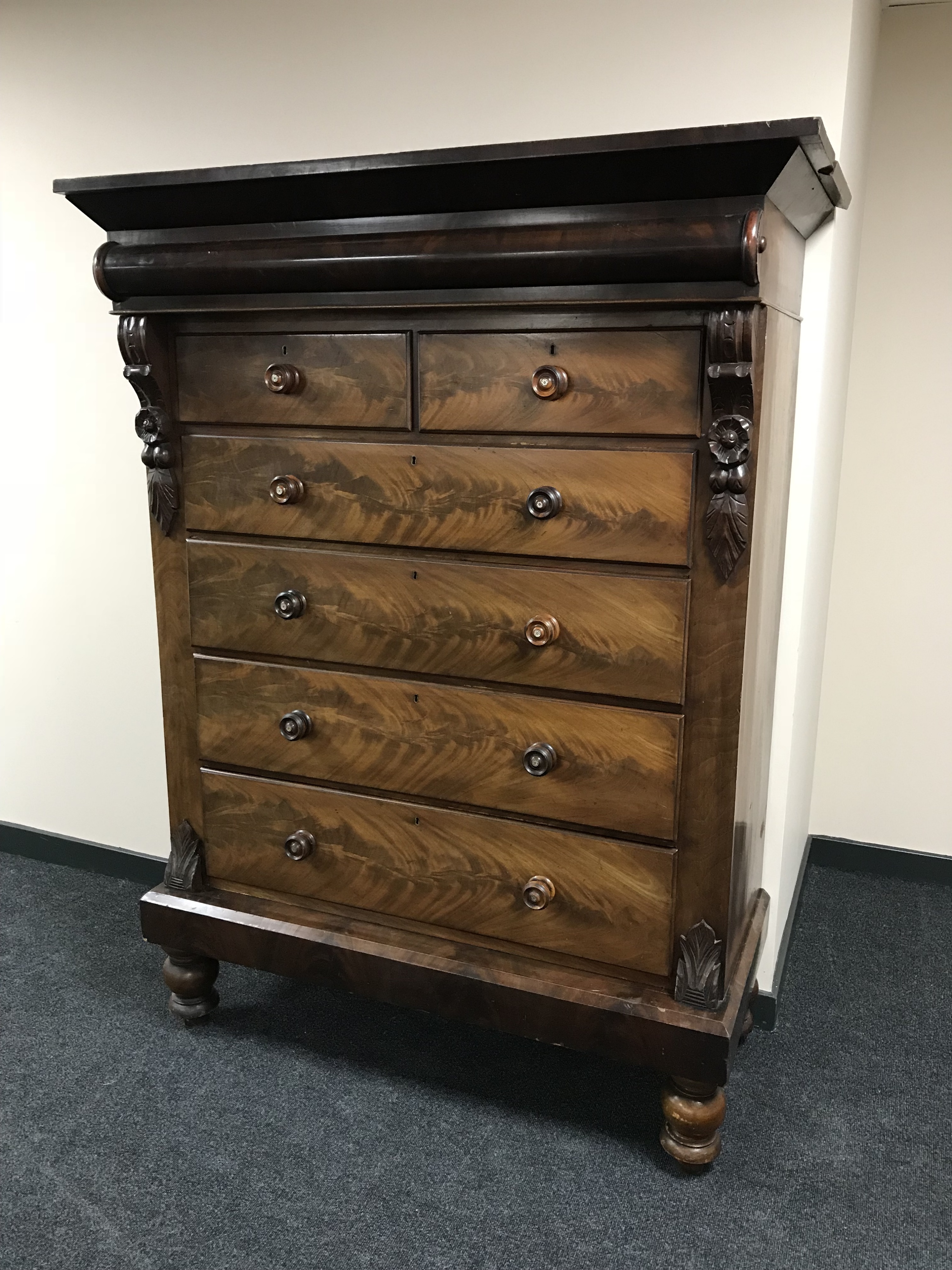 A Victorian mahogany six drawer lobby chest