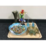 A tray of decorative glass ware including vaseline glass, Murano style clown,