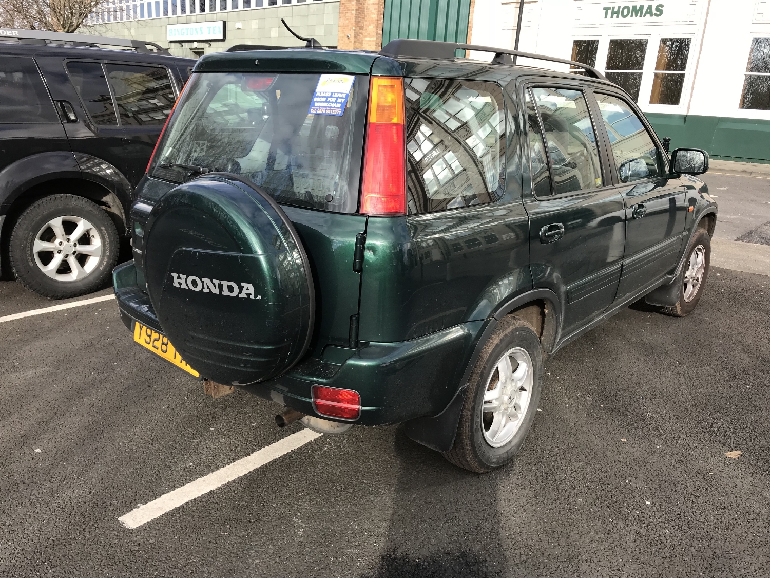 A Honda CRV-ES motor car, petrol, 1973 cc, first registered 29 June 2001, mileage 151,000, manual, - Image 8 of 9