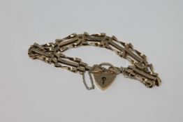 A 9ct gold bracelet, 7.