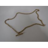 A 9ct gold necklace with T-bar, 5.4g.