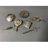 Seven assorted silver brooches (7)
