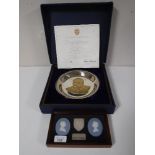 A Winston Churchill centenary trust commemorative plate - gold on sterling silver,