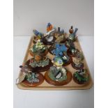 A tray containing fourteen Border Fine Arts birds, including Kingfishers, Pheasant, Owl,