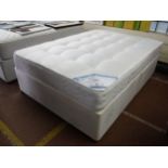 A platinum sleep Enzo 4'6 mattress with divan base (new)