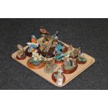 A tray containing fourteen Border Fine Arts birds, including Kingfishers, Pheasant, Owl,