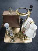 A tray of six assorted brass table lamps (continental wiring)