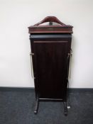 A Corby of Windsor The Statesman trouser press