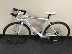 A gent's Carrera road bike