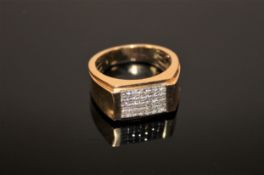 A heavy 18ct gold signet ring set with 28 princess cut diamonds, 8.4g, size P.